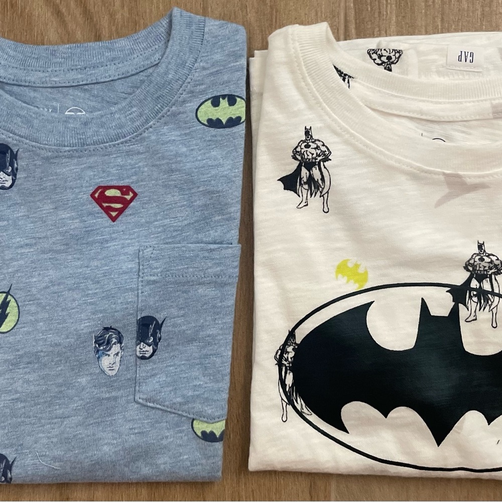 Boys size 5 gap Superman and Batman Graphic T-Shirts